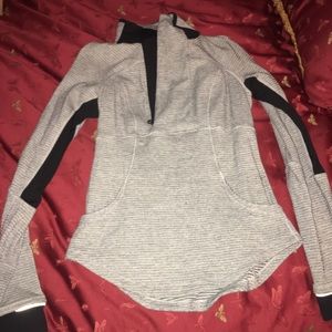 Lulu Lemon Pull Over